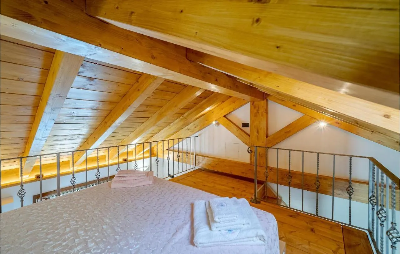 Amazing Home In Avegno With House Sea View